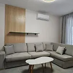 Beautiful In 300 Apartment *