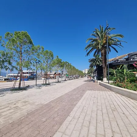 Beautiful In 300 * Saranda